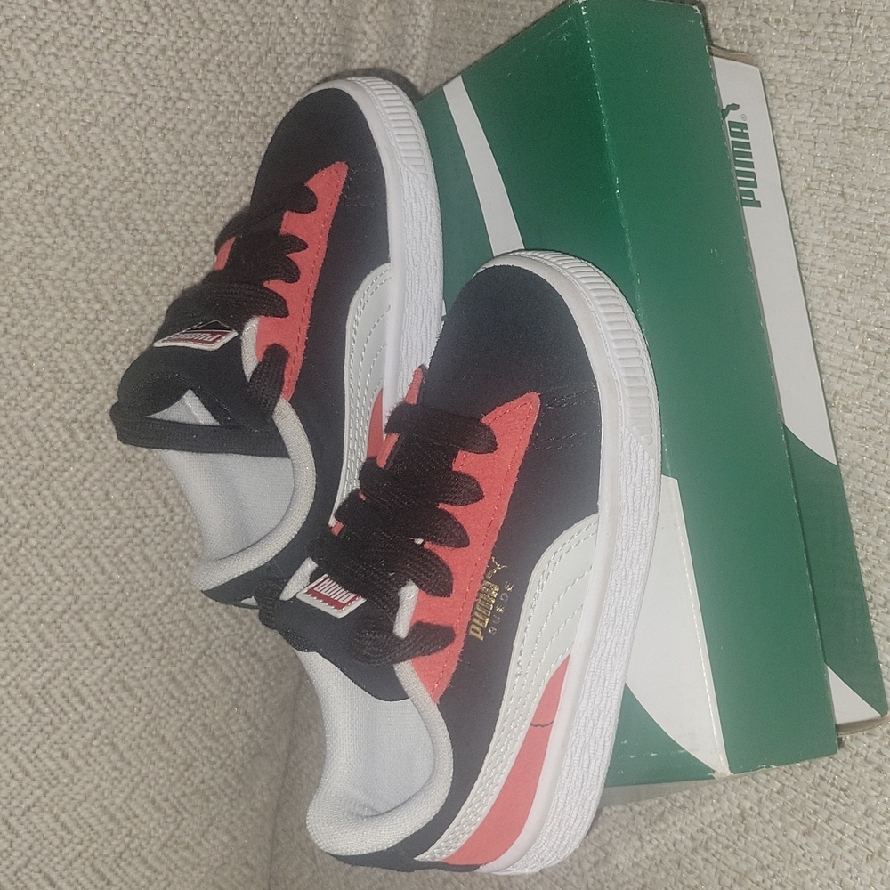 Brand New Puma Suede Classics